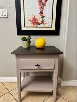 End/Side Table