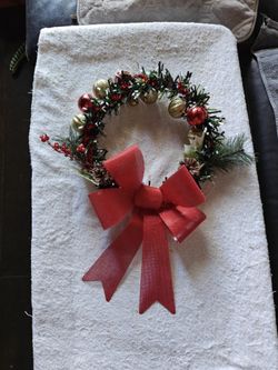 Holiday Door Wreath