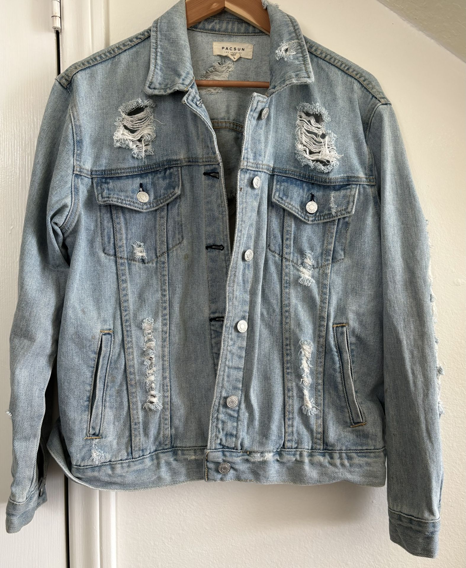 Pacsun Distressed Jean Trucker Jacket Women's Large Biker Light Wash Pockets