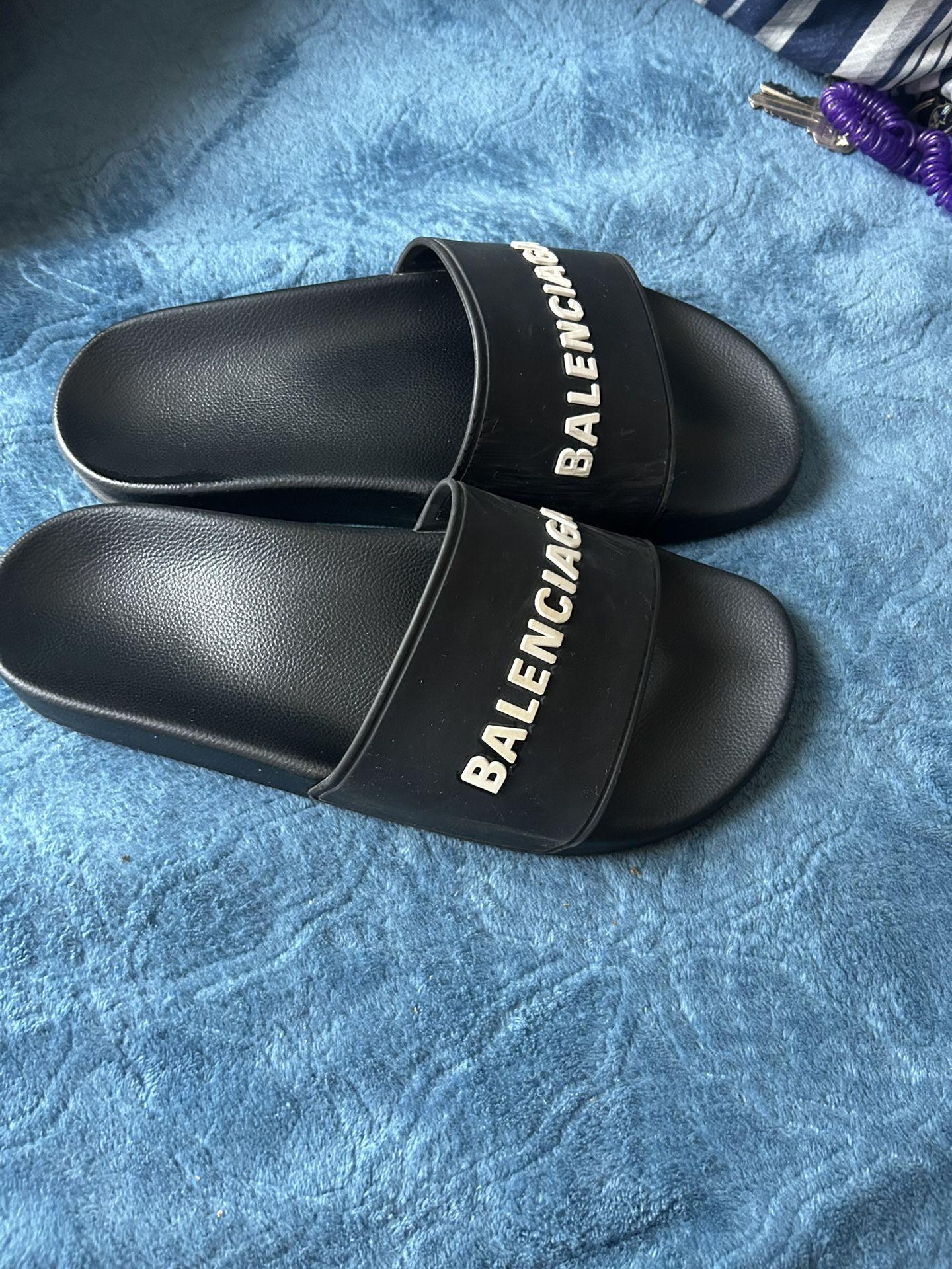balenciaga slides 