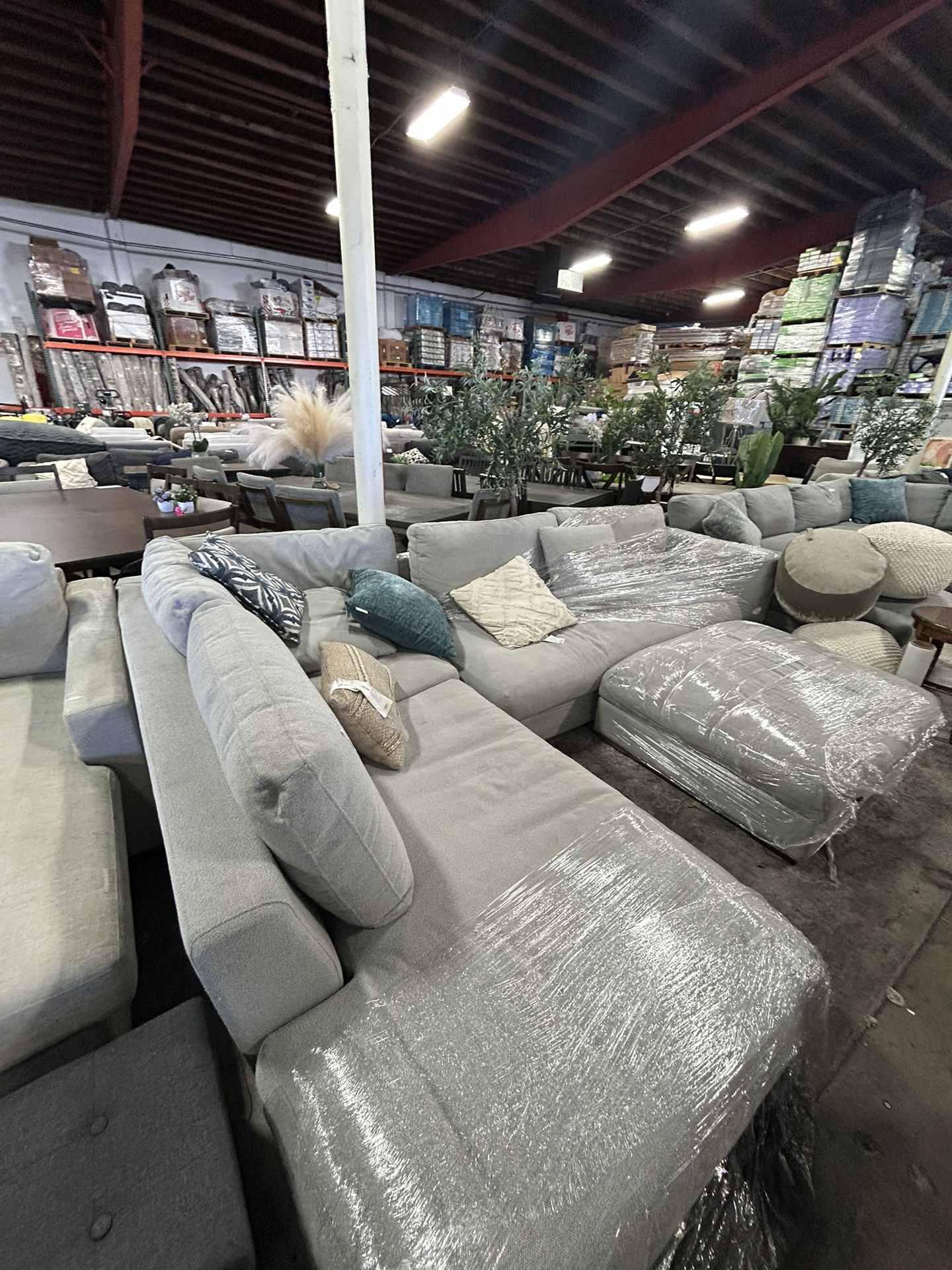 Fabric Sectional In Light Grey