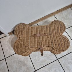 Bone shsped wooden toy Box