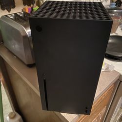 Xbox Series X 1Tb With an Xtra Tb Hard drive
