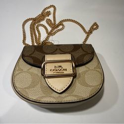 Coach Outlet Morgan Card Case On A Chain In Blocked Two Tone Signature Canvas
