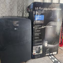 LG 8,000 BTU Smart WiFi 3in1 Air Conditioner & Dehumidifier With Remote (Price Is Firm)