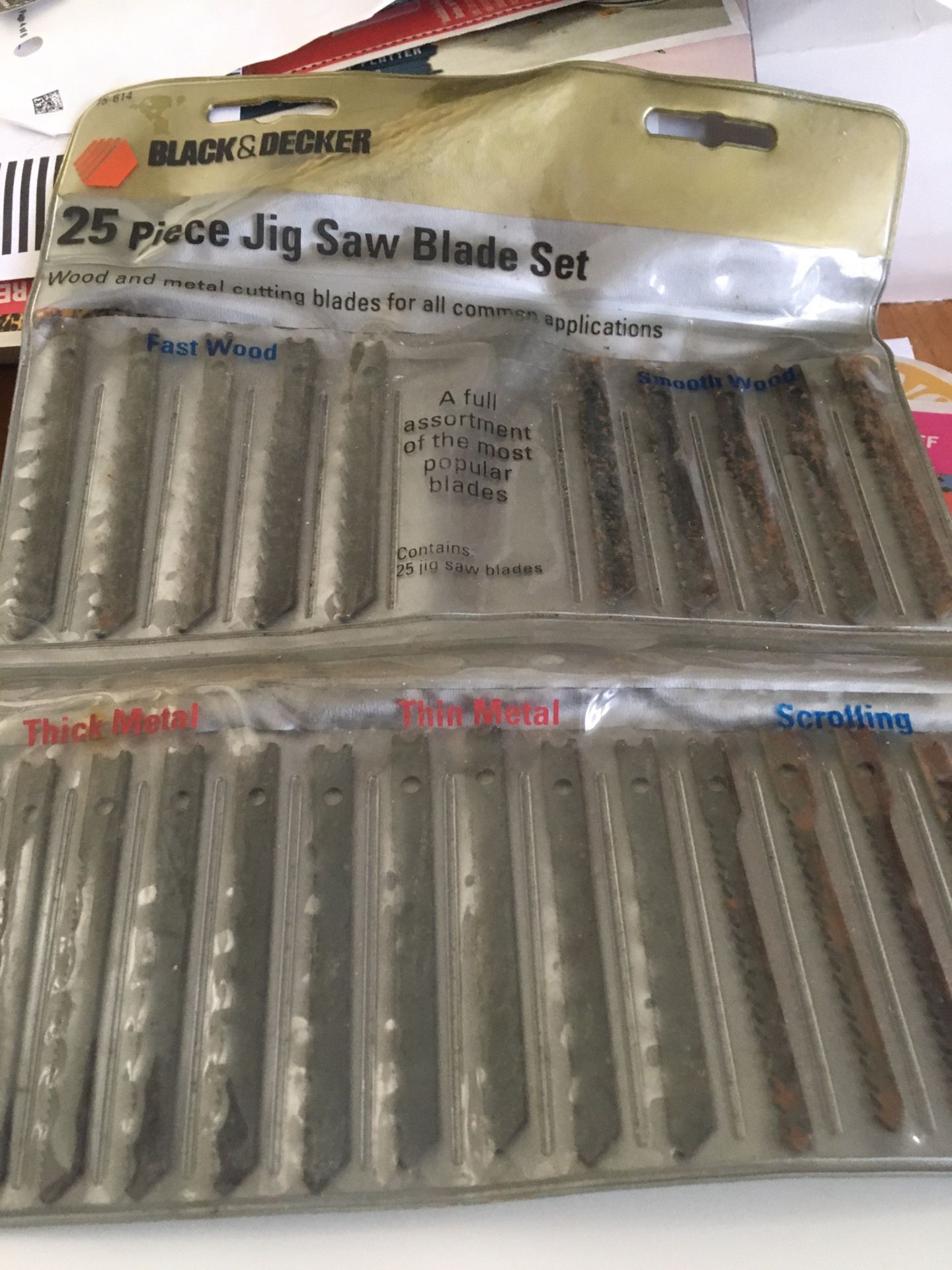 New Unopened 25 Piece Jig Saw Blade Set