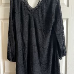 Black Lace V-Neck Dress/Tunic - Size 18/20