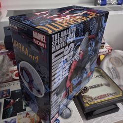 NYCC WINTER SPIDERMAN KOTOBUKIYA LIMITED EDITION marvel Comics 