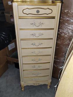 Bonnet French Provincial Chest