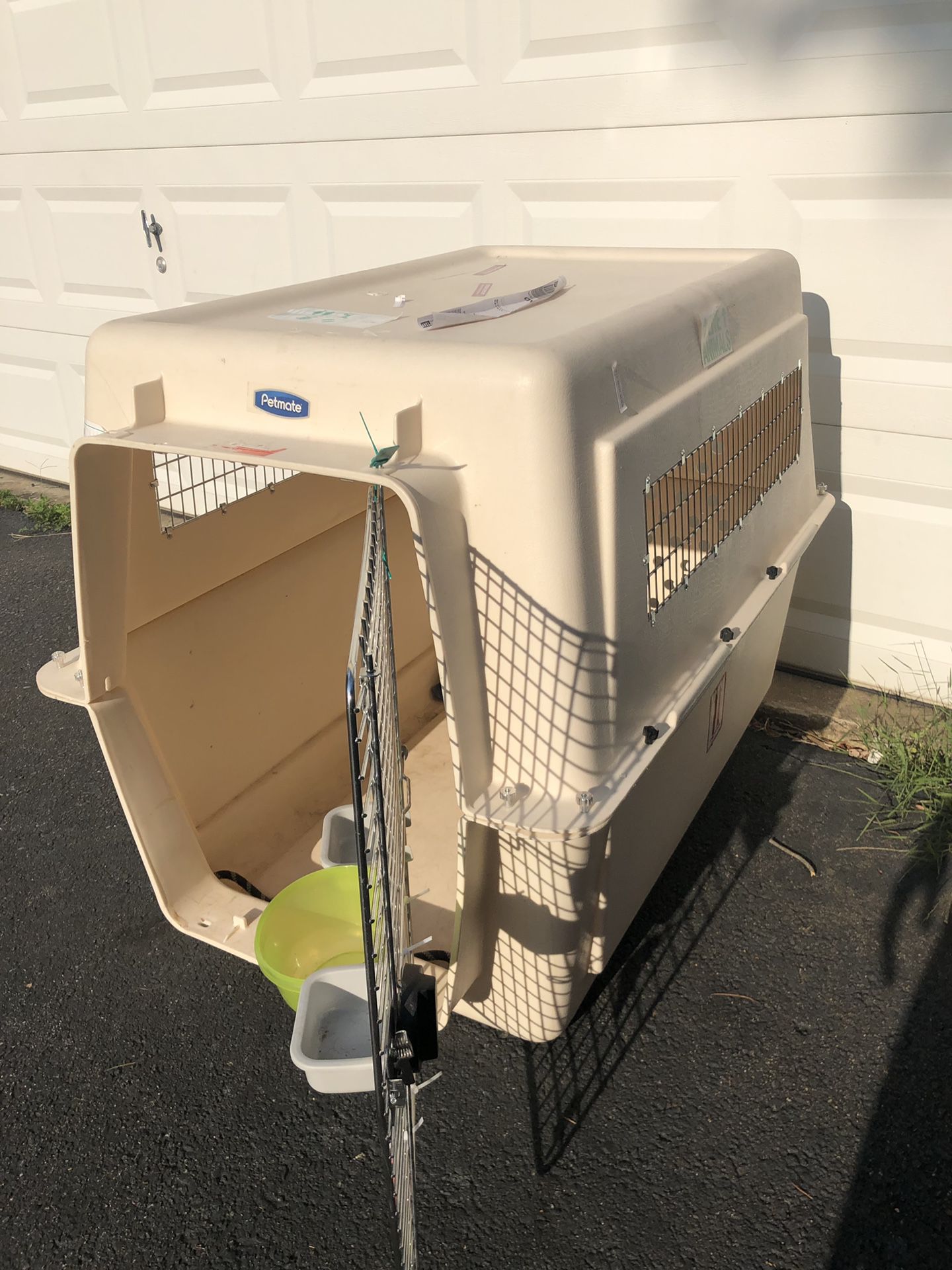 Petmate XL crate kennel