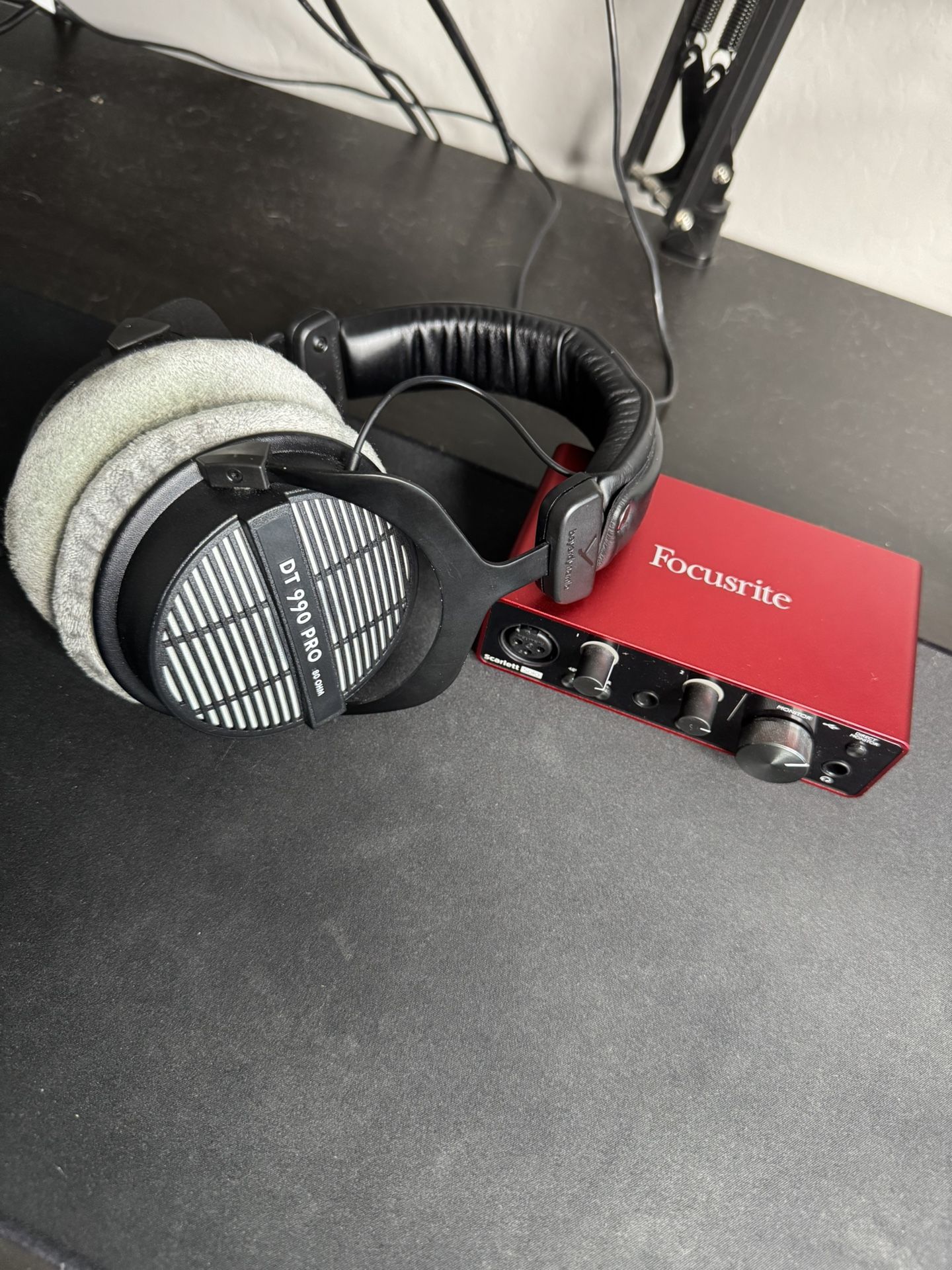Studio/Streaming Equipment