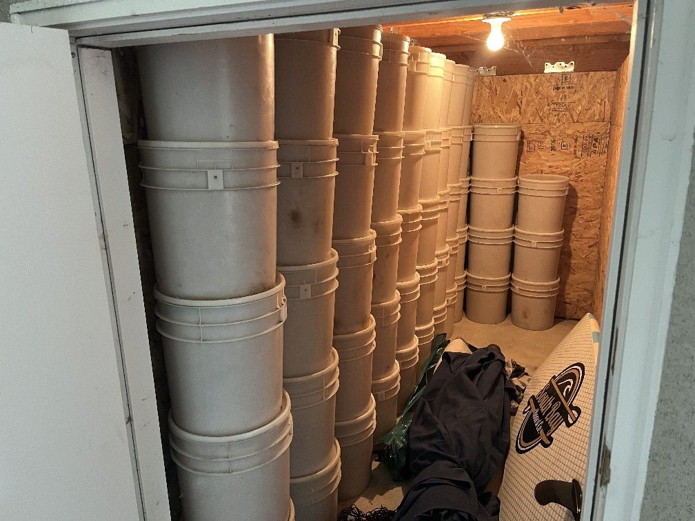 Free 50 Buckets Of Wheat Food Prep Preparer Emer