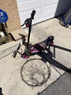 Scooter Razor E90