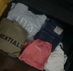 Bulk Wholesale Around 120 Pieces Mens & Wmns: True Religion, Essentials, & More!