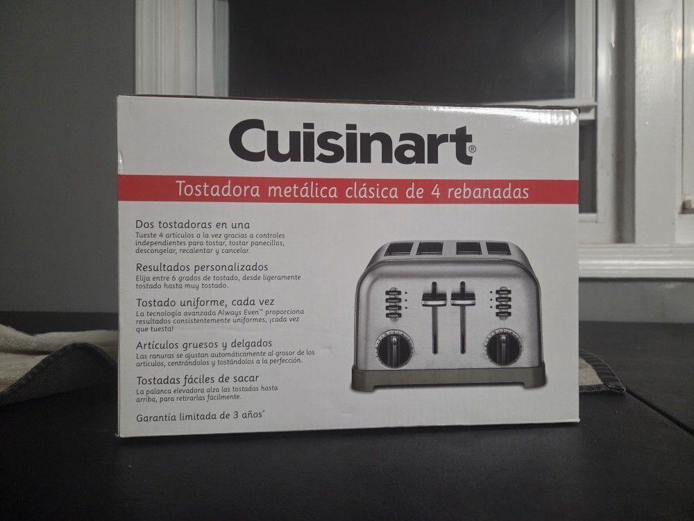 Cuisineart 4 Slice Classic metal toaster