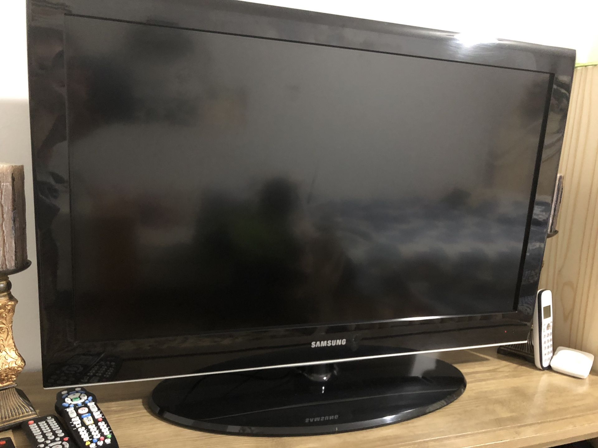 Samsung 37” LCD TV for parts