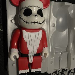 Jack skeleton Bearbrick 400% size
