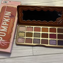 Too Faced Limited Edition Pumpkin Spice Eye Shadow Palette