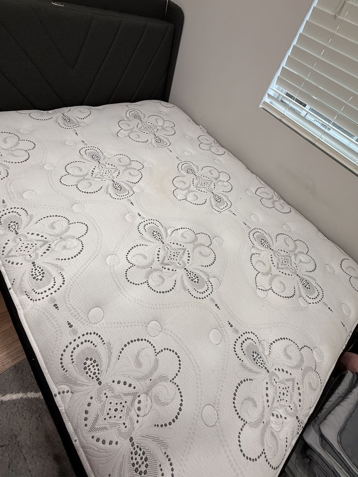 Frame Color:White Bed Color Gray Queen Size