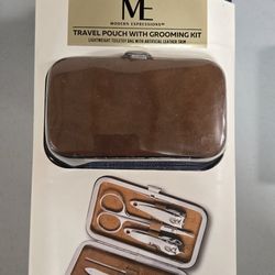 Men's Travel Bag With Grooming Kit