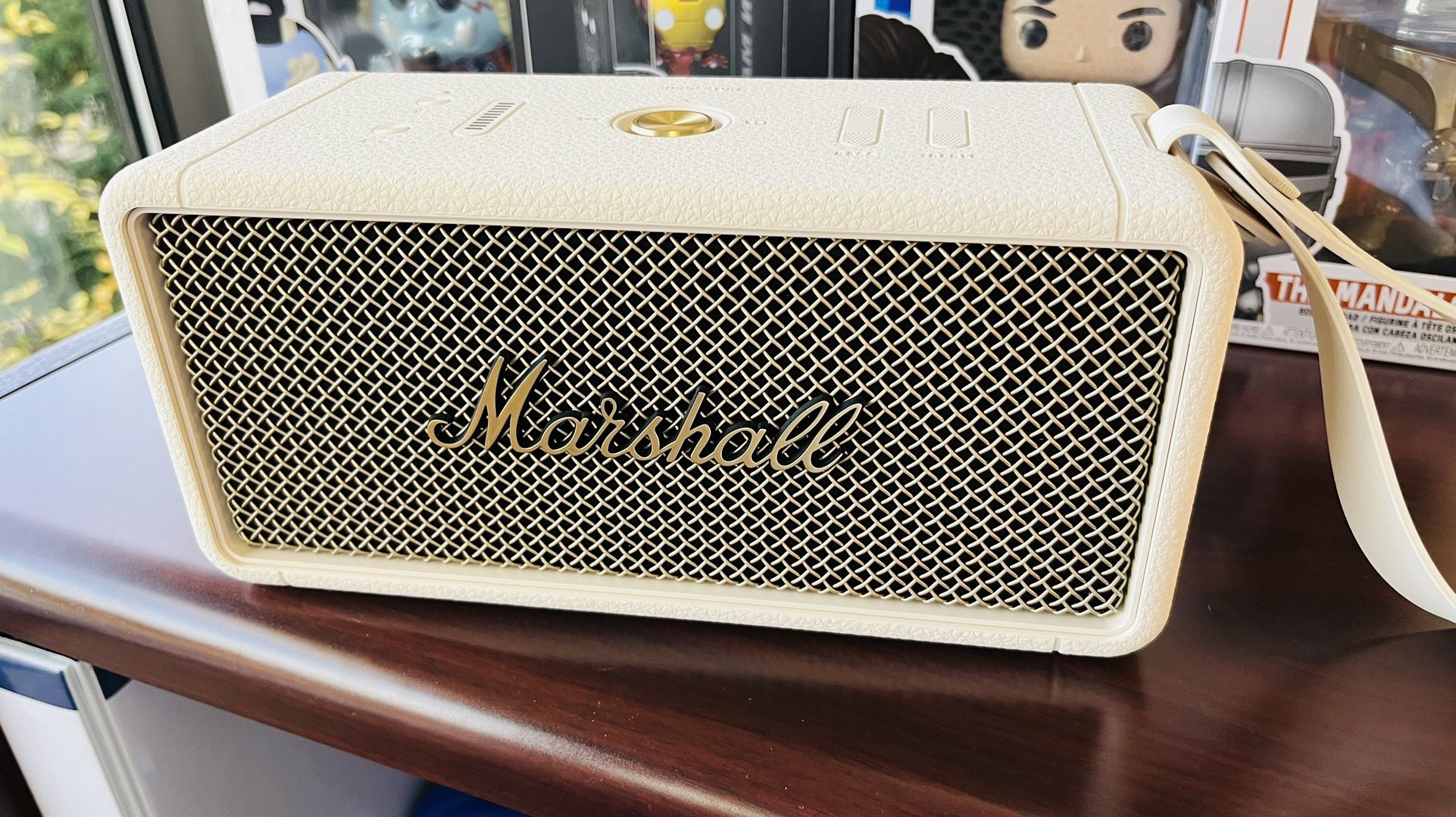Marshall Middleton Bluetooth Speaker