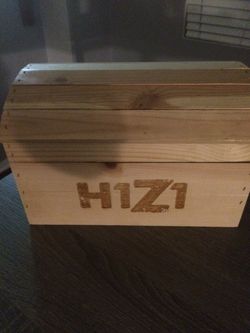 H1Z1 VIDEO GAME SURVIVAL CHEST + DAYBREAK GAME COFFEE MUG
