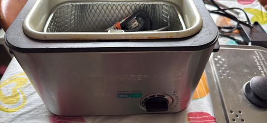 Farberware 1.1 Liter Deep Fryer Stainless Steel Construction WM-16116