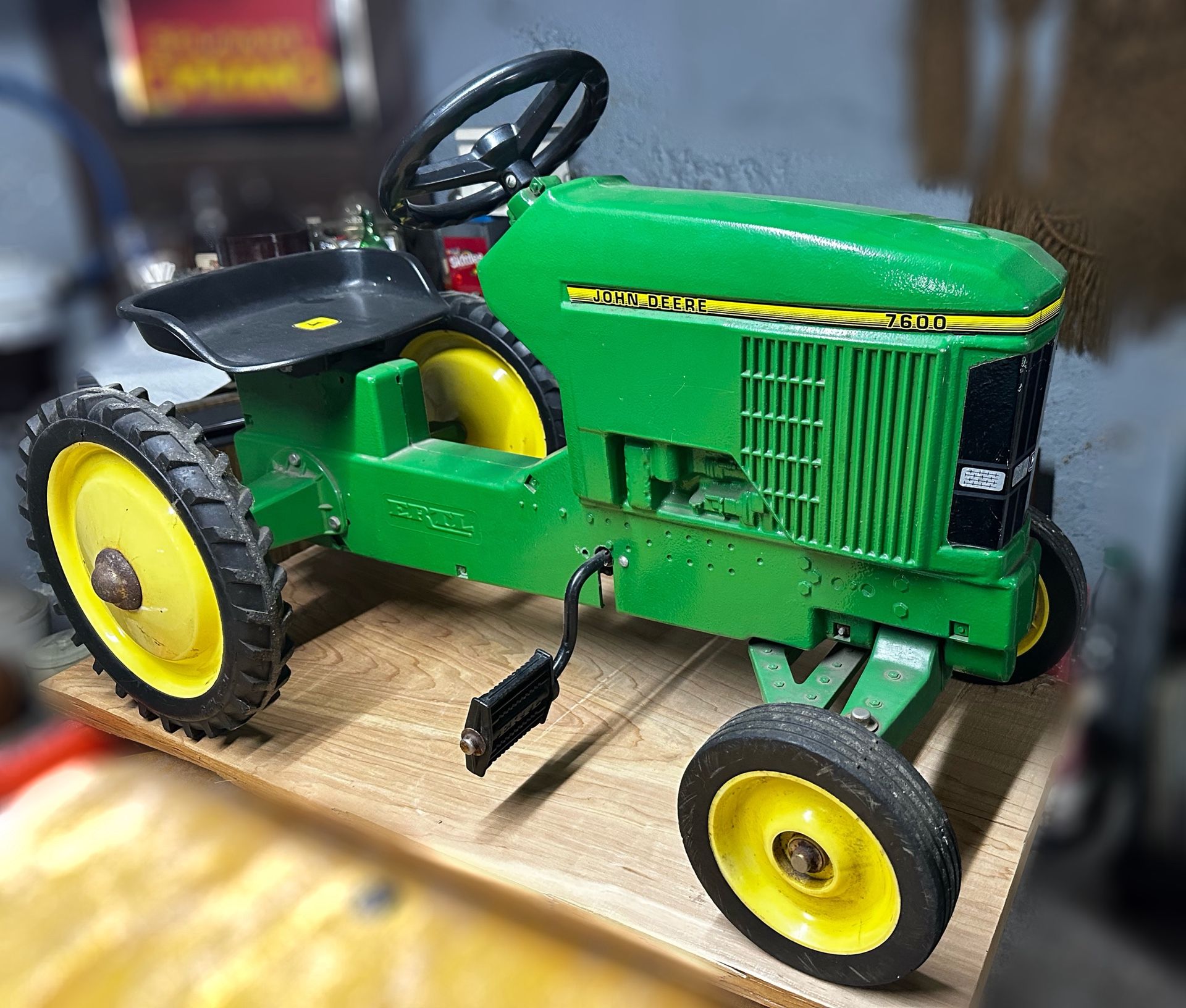 John Deere ERTL Model 7600 Pedal Tractor