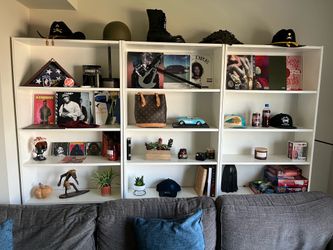 White Shelves