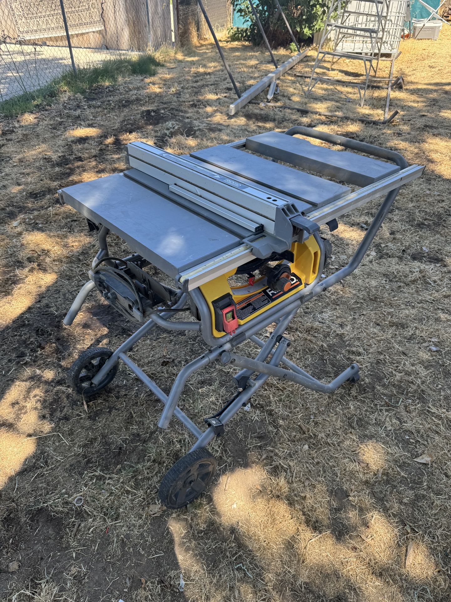 RIDGID  Table Saw 