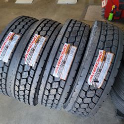 295 75 22.5 COMMERCIAL TRUCK AND TRAILER TIRES 11R22.5 