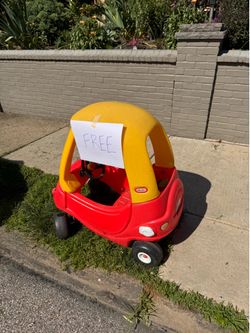 Little Tikes Car - Free!