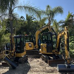 Caterpillar Mini Excavator Enclosed Cab 