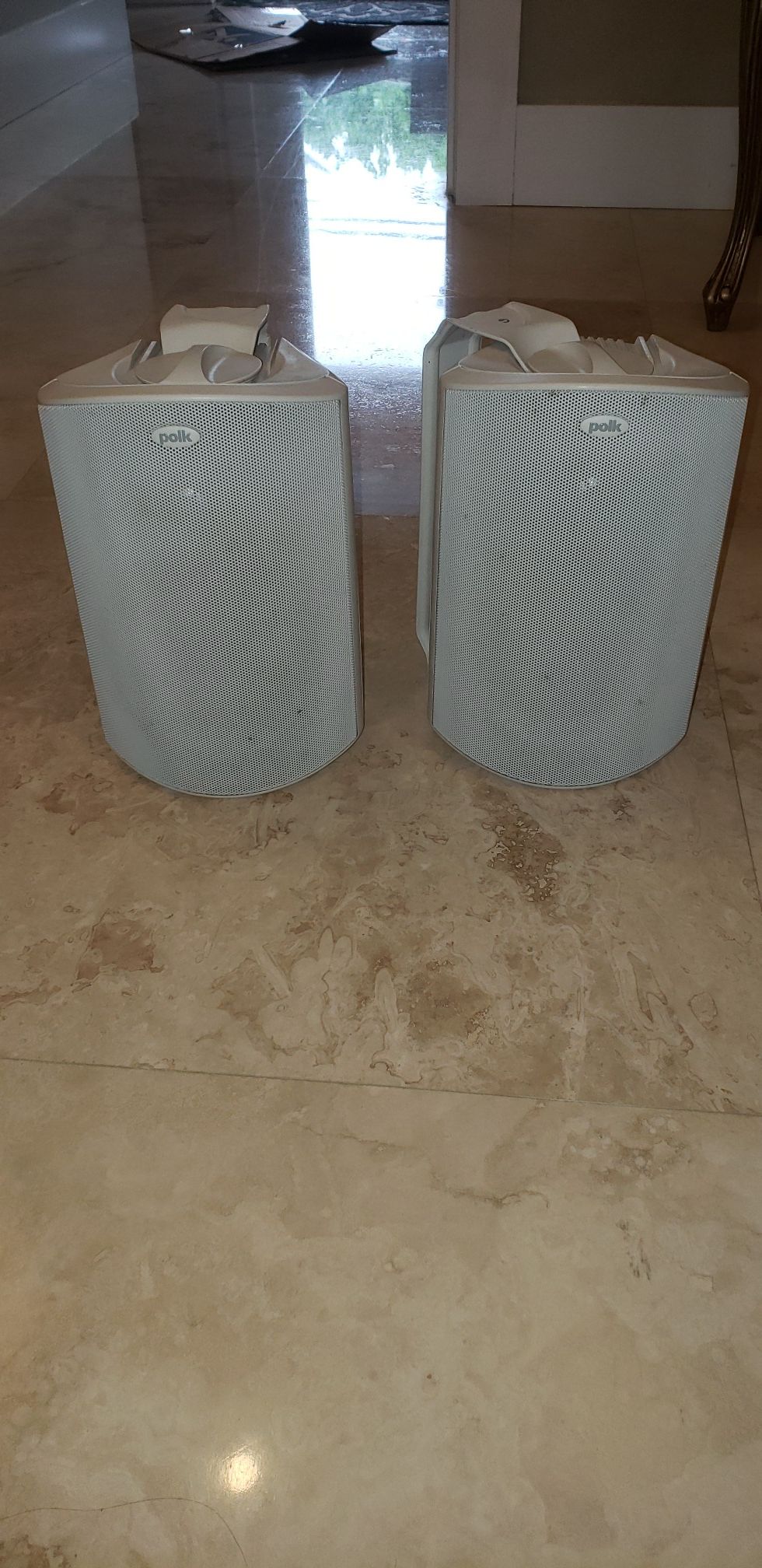 Polk Audio (Atrium 5) indoor/outdoor speakers(pair)