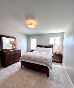 Daniel’s Amish 6-Piece Bedroom set