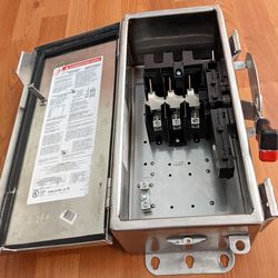 STAINLESS Disconnect Switch Square D Heavy Duty HU361DS 30A 600v Solar Pump Motor