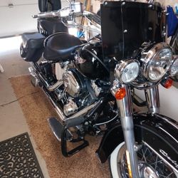 2005 Harley Davidson Softail deluxe Is