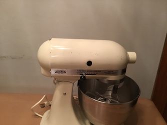 Vintage Hobart Kitchenaid K45SS 10 Speed Mixer White With Bowl &  2-Attachments