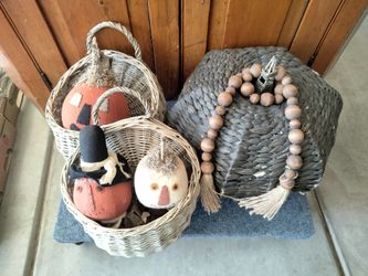 Lot Primitive rustic farmhouse pumpkin hanging baskets fall Halloween vintage decorations decor