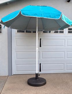 Outdoor Blue Patio Umbrella