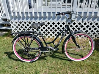 Schwinn 26 inch beach cruiser bike 7 speed ready to ride