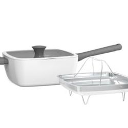 Brand new Bella 3-Piece Square Pan Set with Evergood Nonstick Coating