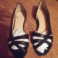 Woman's Shoes Size 6 $5 Each Pair