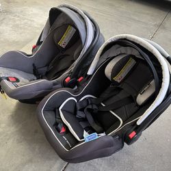 1 Graco Car Seats With Bases 
