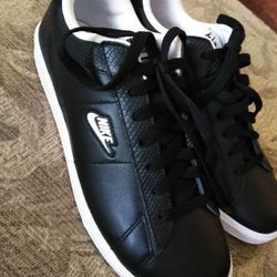  6.5 supreme/Nike 2013 tennis classics Brand New No Box