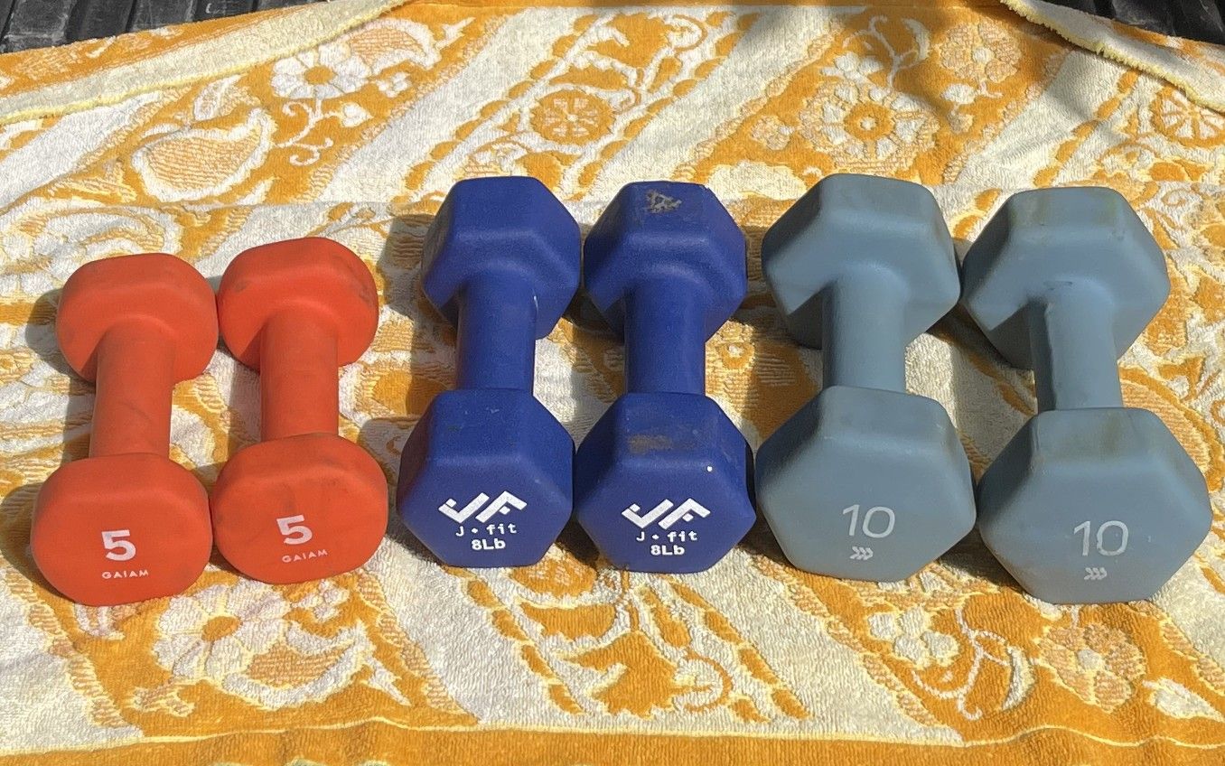 SET  OF  RUBBER  /  NEOPRENE  DUMBBELLS  (PAIRS OF)  :   10s   8s   5s 