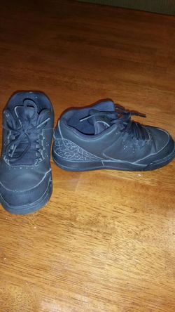 Black Jordans kids size 10