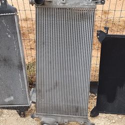 Duramax GMC Sierra Silverado Parts Cooling Stack Intercooler Seats Dash Speedo 179k