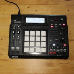 Akai MPC2500 LE (Serviced by Forat) – White LCD, Fat Pads, CD Drive, HDM-10 w/128GB SD, Left PCB Upgrade - Black
