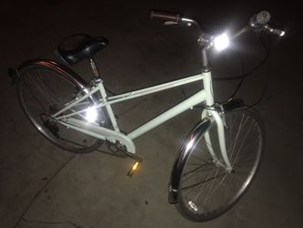 700c schwinn womens bike